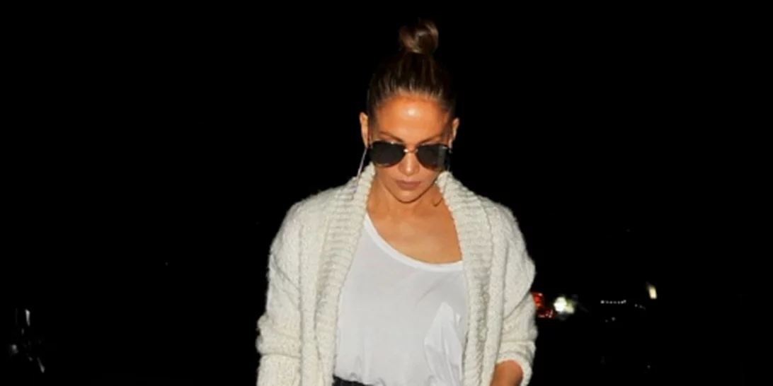 Jennifer Lopez: Η πρώτη δημόσια εμφάνιση μετά την αποκάλυψη της σχέσης της με τον Drake