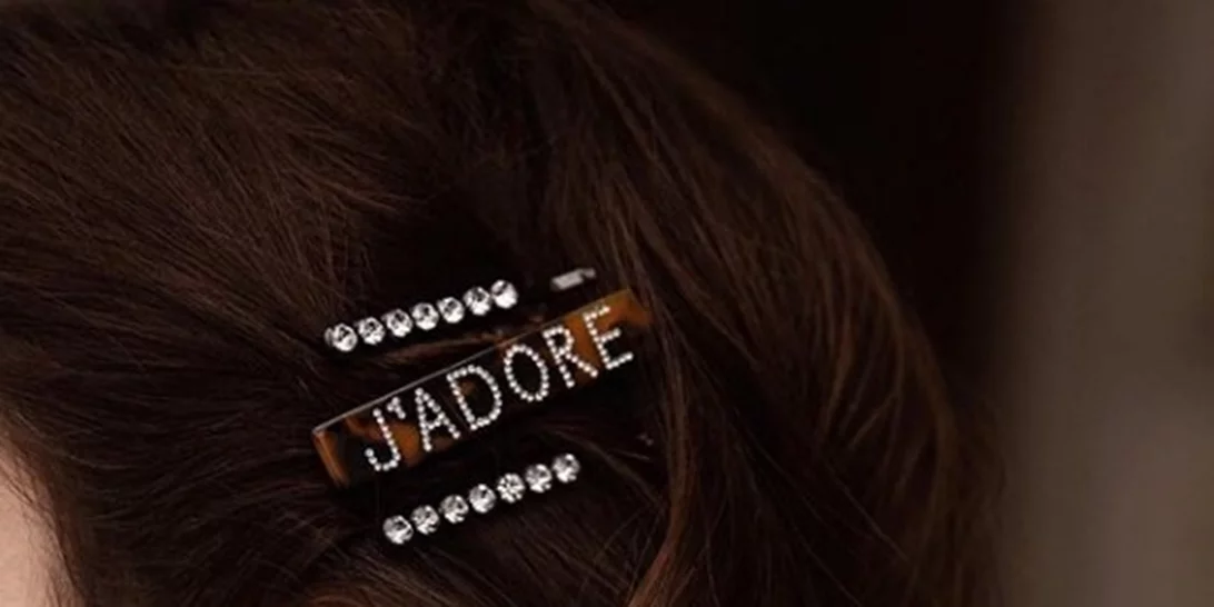 Τα καλύτερα αξεσουάρ για τα μαλλιά που θα σε κάνουν να ξεχωρίσεις