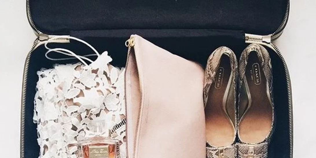 Αυτά τα 3 (και μόνο) beauty προϊόντα είναι όλα χρειάζεσαι για τις γιορτές!