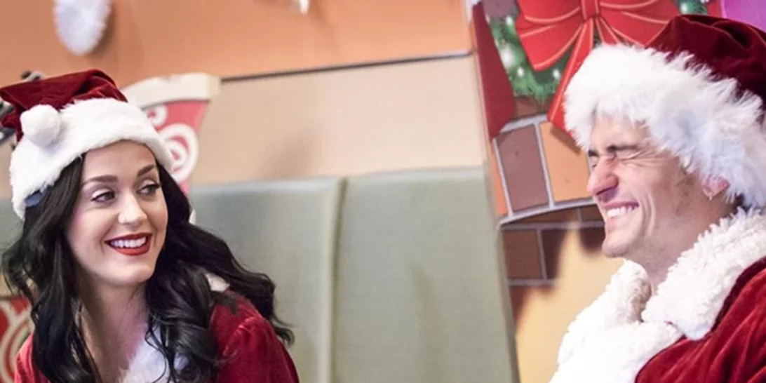 Katy Perry-Orlando Bloom: Επίσκεψη σε νοσοκομείο με χριστουγεννιάτικες ενδυμασίες!