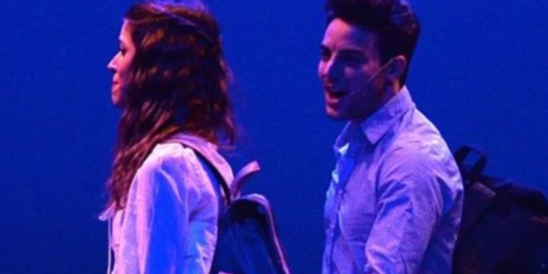 Άρης Μακρής: Οι σέξι εμφανίσεις στο Mamma Mia!