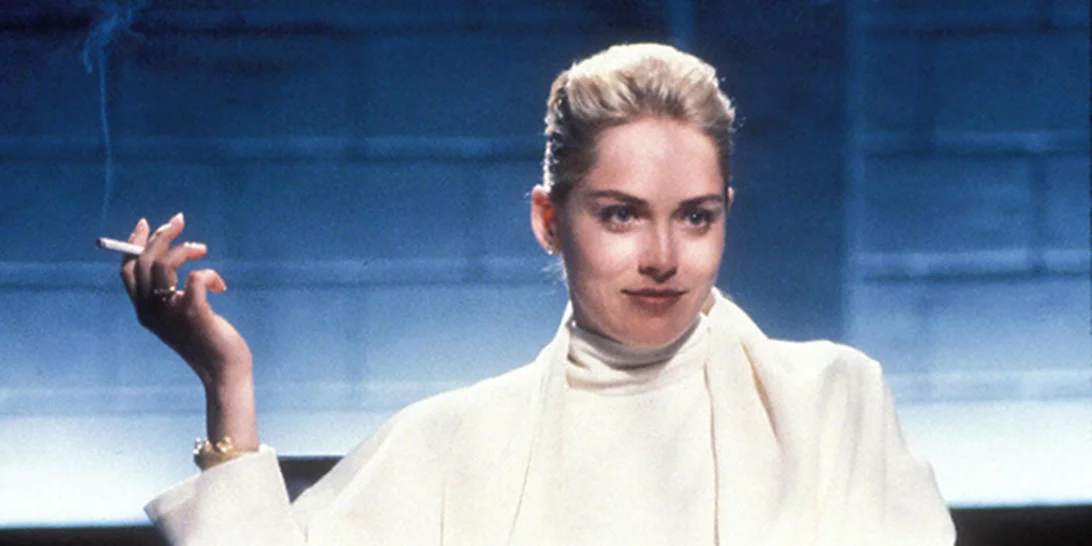 Βασικό Ένστικτο: Η πιο σέξι σκηνή της ταινίας αναβιώνει μέσα από το Love Advent Calendar