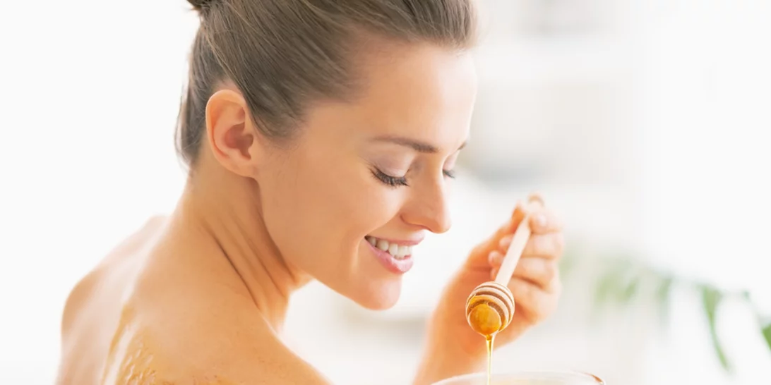 10 τυχερές κερδίζουν 1 σετ 3 φυσικών προϊόντων BEE CERA για πρόσωπο και σώμα! (Αποτελέσματα)