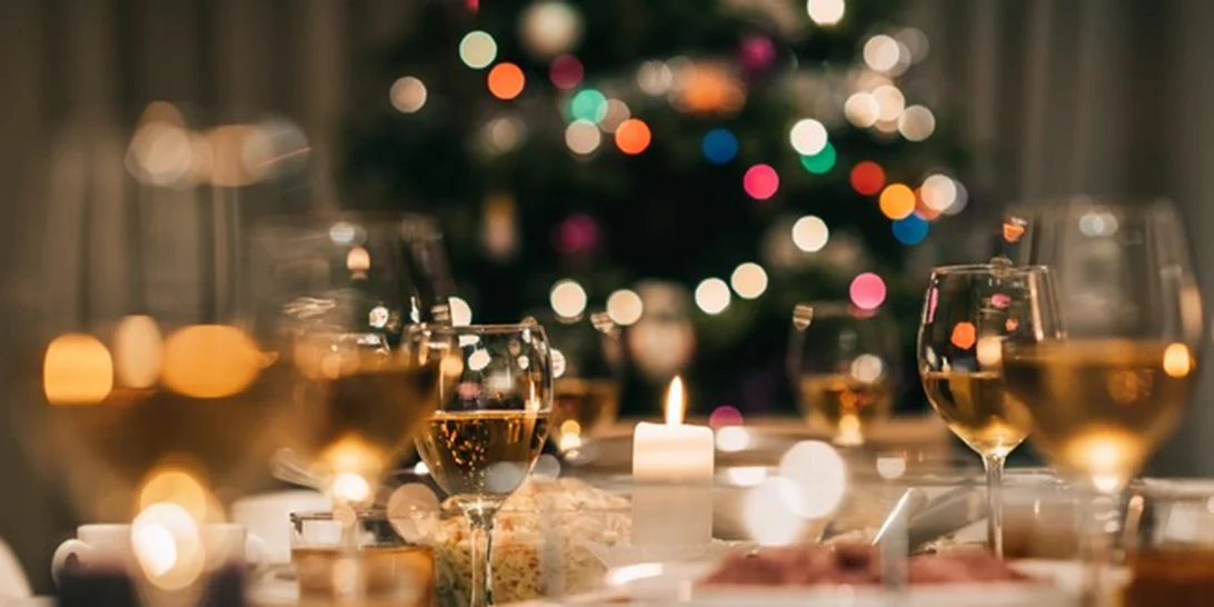 Χριστούγεννα και διατροφή | Πόσες θερμίδες «κρύβει» το γιορτινό τραπέζι;