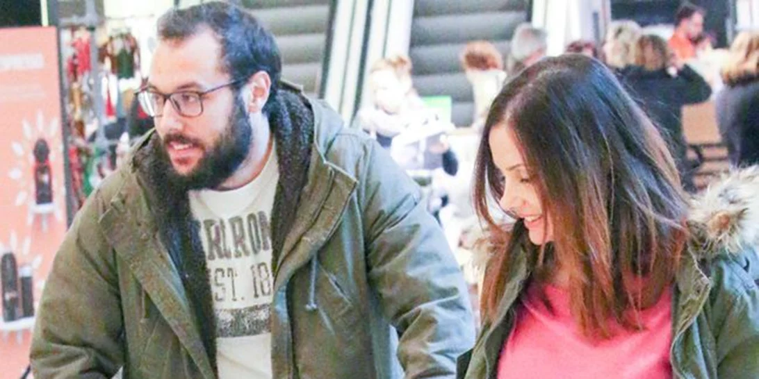 Ελένη Καρποντίνη - Βασίλης Λιάτσος: Βόλτα με τον πέντε μηνών γιο τους!