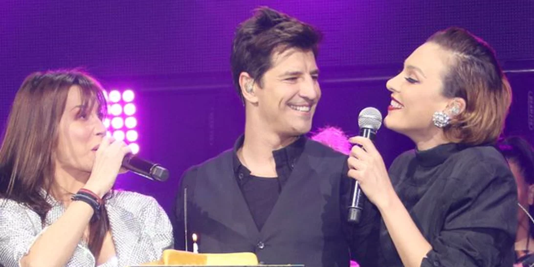 Σάκης Ρουβάς: Η έκπληξη της Πάολας και της Τάμτας για τα γενέθλιά του (video)