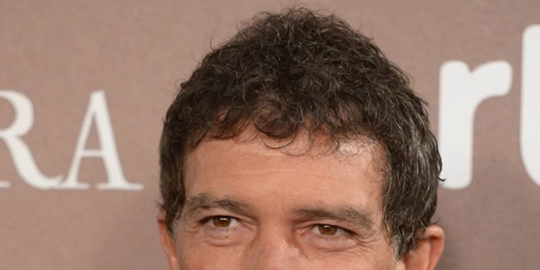 Antonio Banderas | Στέλνει μήνυμα συμπαράστασης στον ελληνικό λαό