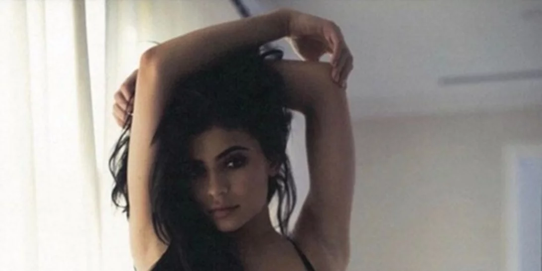 Kylie Jenner: Η sexy καλημέρα της με τα εσώρουχα της!