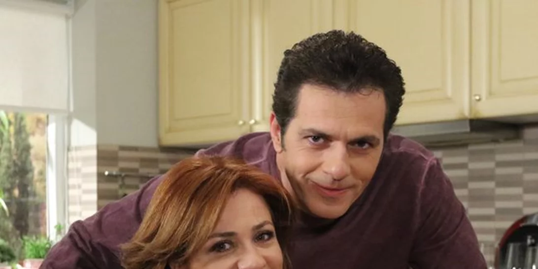 «Οι Συμμαθητές»: Γνωρίζει ο Φρίντομ τη γυναίκα της φωτογραφίας;