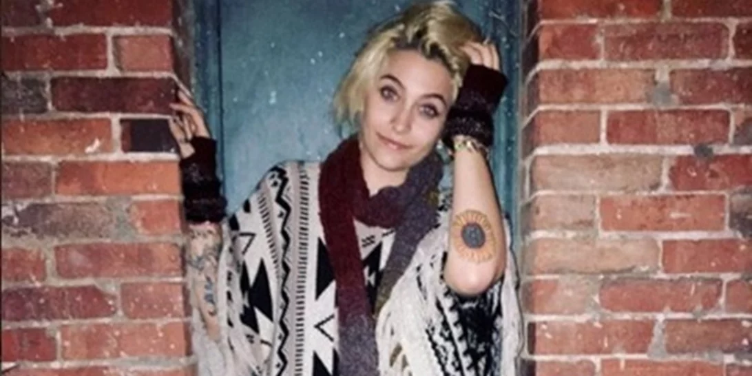 Paris Jackson: Ποια είναι η θεωρία της για τον θάνατο του πατέρα της;