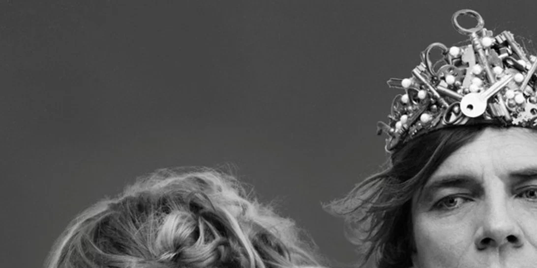 Καλιγούλας: Κέρδισε μία διπλή πρόσκληση για την παράσταση στο Δημοτικό Θέατρο Πειραιά