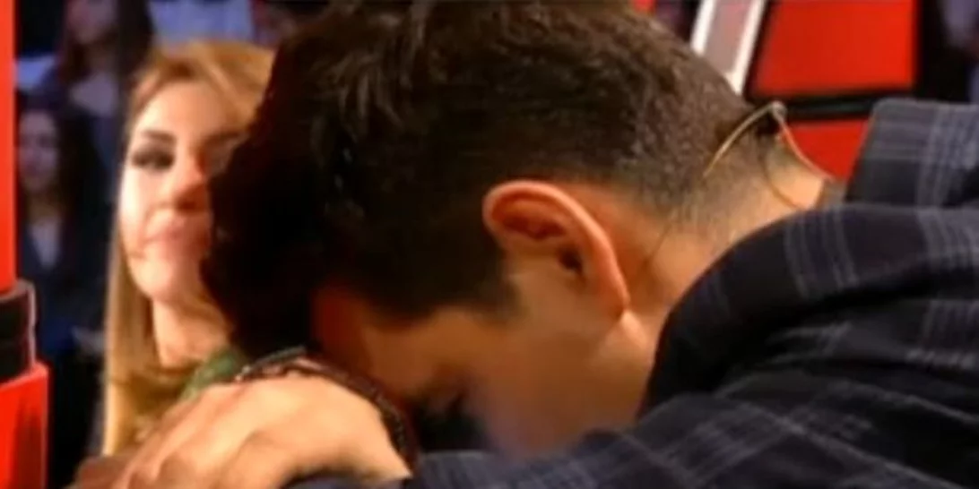 Σάκης Ρουβάς: Η δύσκολη στιγμή στον αέρα του Voice & η συγκίνηση του Γιώργου Καπουτζίδη