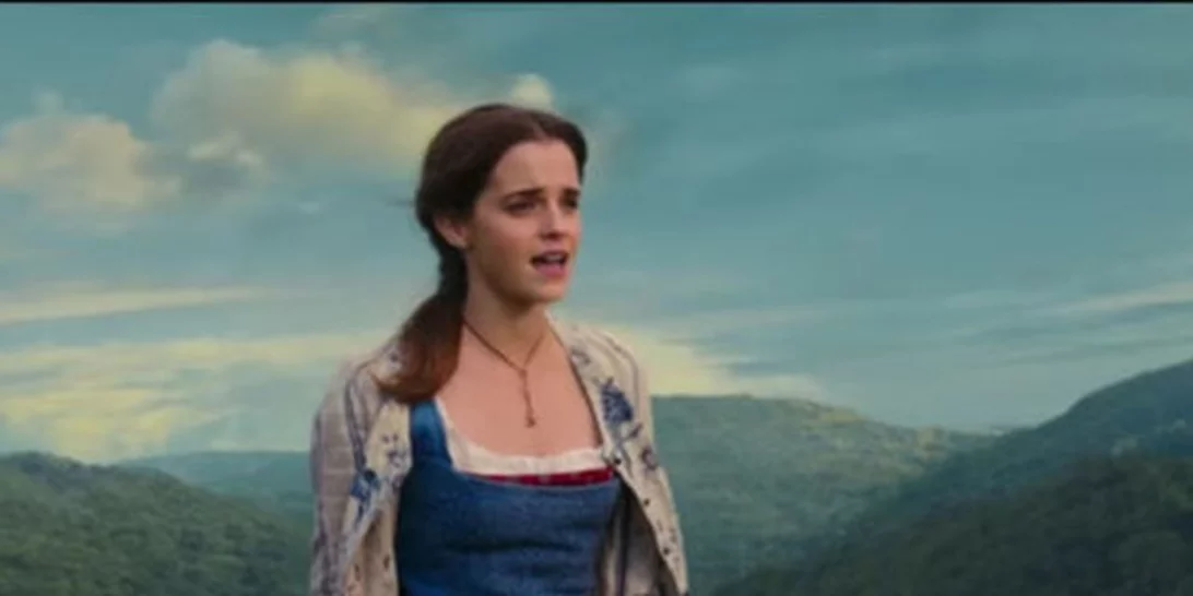 Emma Watson: Τραγουδάει σε νέο κλιπ του Beauty and the Beast (βίντεο)