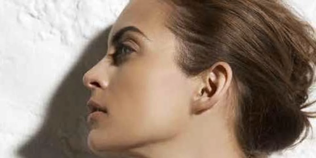 Μήπως η βραχνή και μπάσα φωνή είναι ανησυχητική για την υγεία;