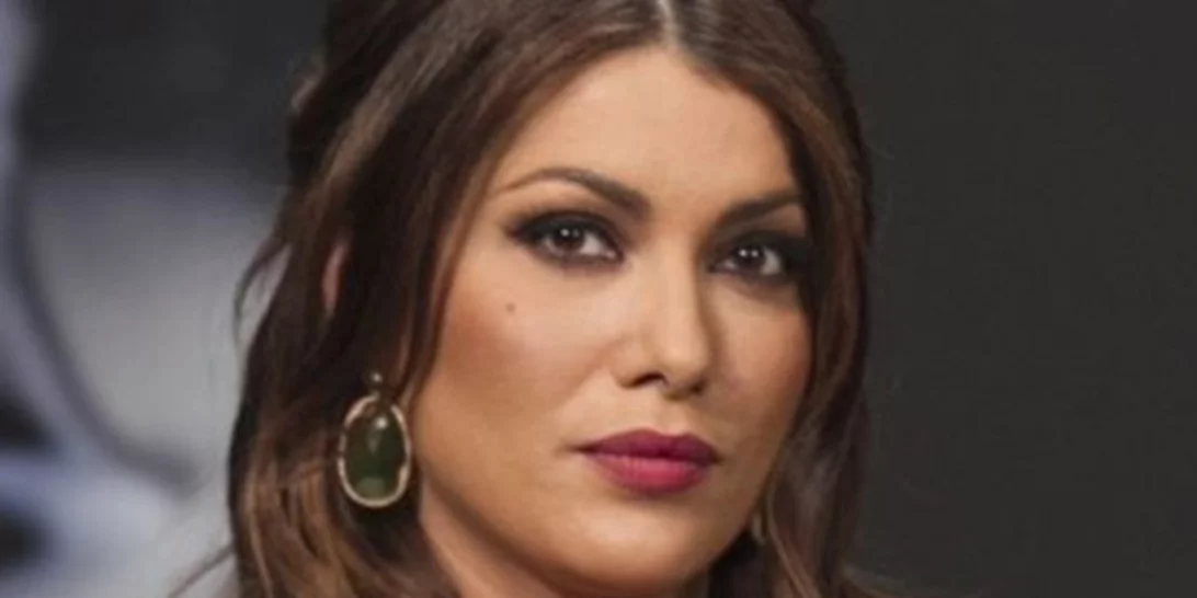 Κλέλια Ρένεση: Ολόγυμνη στο video clip του συντρόφου της, Manu Chao