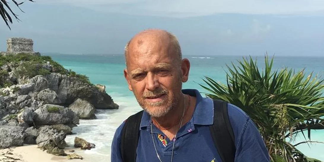 Αγνώριστος ο Στέλιος Παρλιάρος σε φωτογραφία του 1983