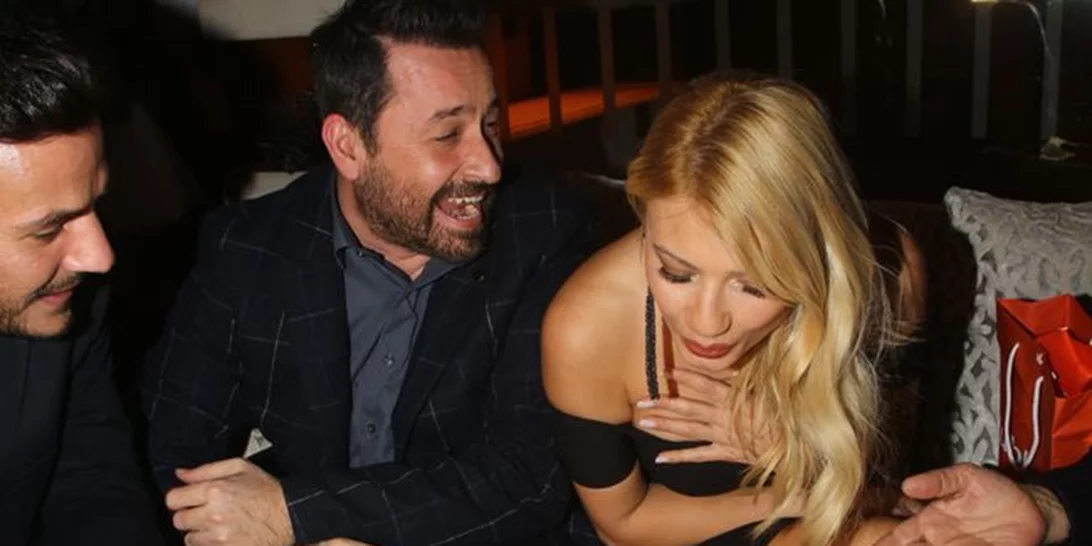 Φαίη Σκορδά: Εντυπωσιακή τούρτα - έκπληξη για τα γενέθλιά της