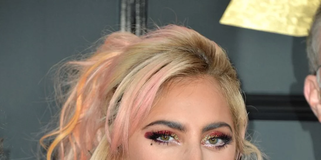 Ούτε εμείς πιστεύουμε που το λέμε, αλλά θέλουμε (ΤΩΡΑ) το χρώμα μαλλιών της Lady Gaga