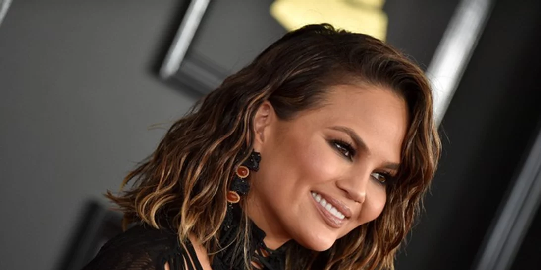 H Chrissy Teigen αναπολεί τα χρόνια του modelling με ένα σπάνιο throwback