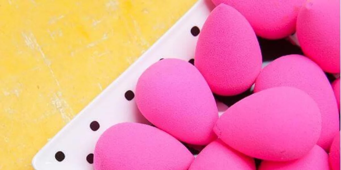 Λατρεύεις το BeautyBlender σου; Ορίστε ο τρόπος να το έχεις πάντα μαζί σου
