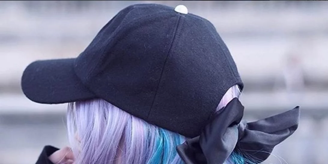 Αυτό το προιόν αλλάζει μαγικά χρώμα στα μαλλιά σου! (βίντεο)