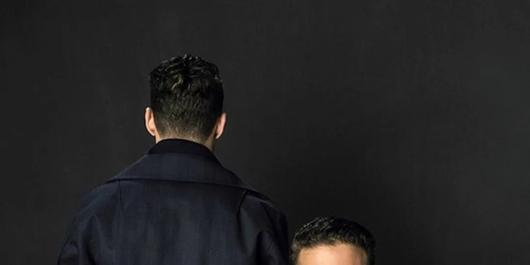 Oι stars αποκαλύπτουν τη δημόσια και ιδιωτική εικόνα τους σε απίστευτα διπλά πορτραίτα