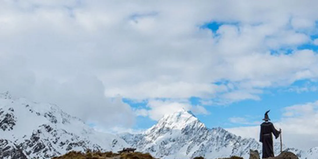 O φωτογράφος που ταξίδεψε στη Νέα Ζηλανδία και πόζαρε ως Gandalf
