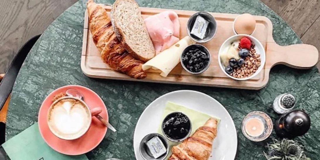 Οι Instagram λογαριασμοί που θέλουμε να ακολουθούμε τώρα