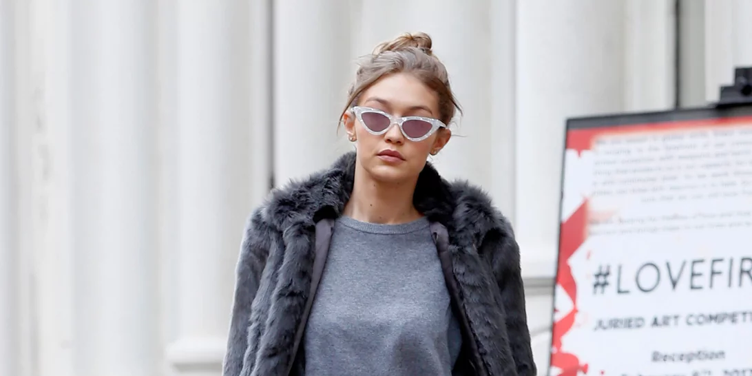 Η Gigi Hadid σού δείχνει πώς να συνδυάσεις το δερμάτινο παντελόνι