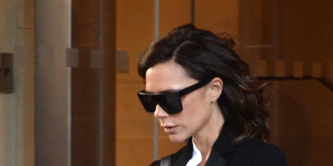 Η Victoria Beckham φορά τα sneakers που έχεις κι εσύ!