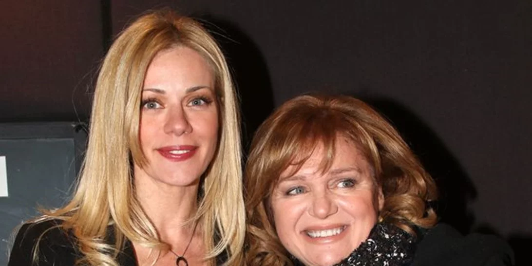 Οι επώνυμοι που βρέθηκαν στην επίσημη πρεμιέρα της παράστασης «Αύγουστος»