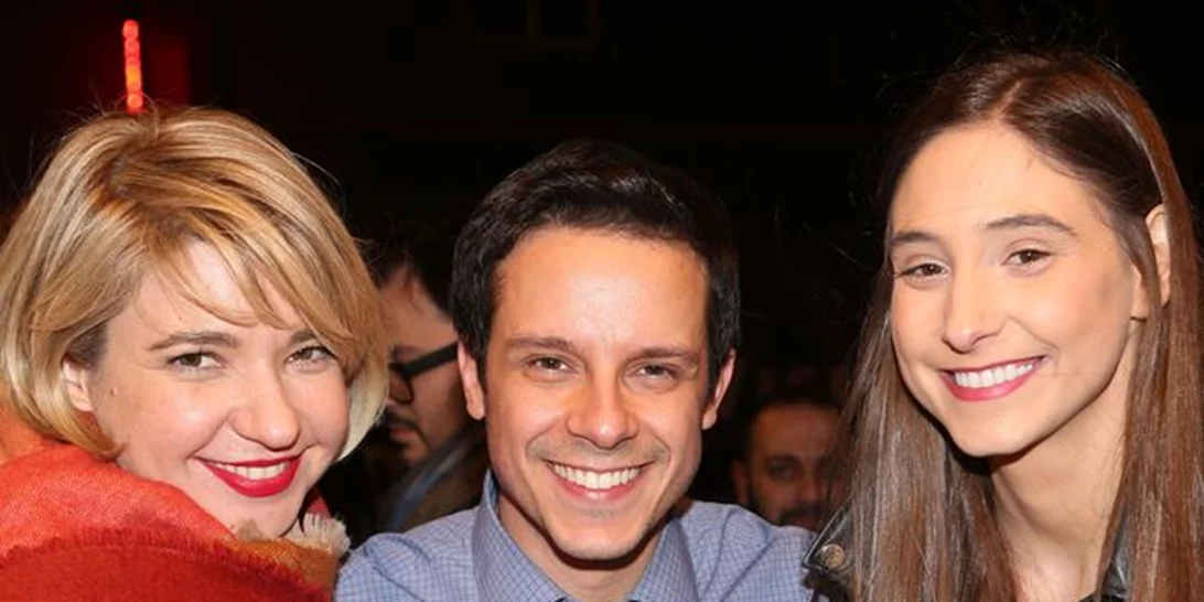 Ποιοι επώνυμοι παρευρέθηκαν στην επίσημη πρεμιέρα της παράστασης «ΟΤΙ…ΤΙ;»