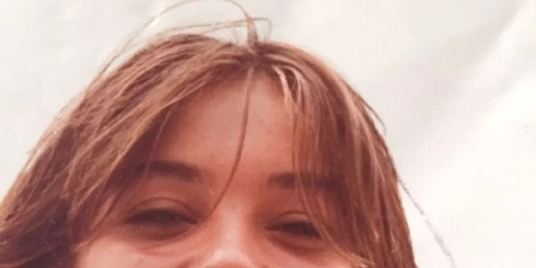 Αναγνωρίζεις το κοριτσάκι της φωτογραφίας;