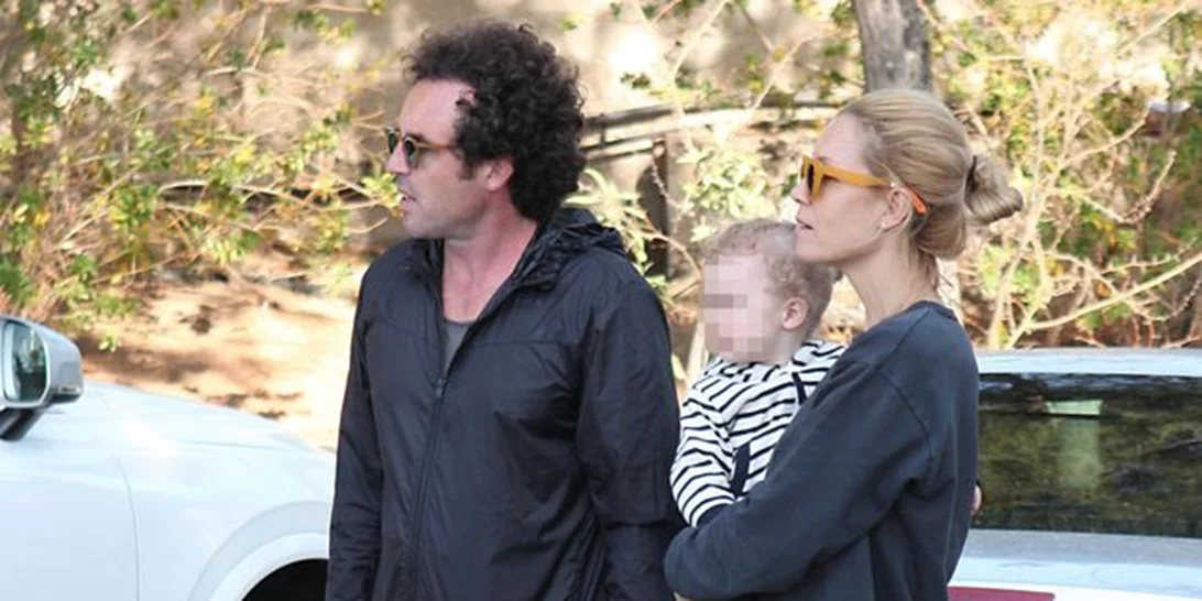 Βίκυ Καγιά - Ηλίας Κρασσάς: Με την κόρη τους σε καθημερινές στιγμές