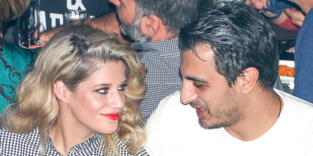 Τζένη Θεωνά - Δήμος Αναστασιάδης: Η βραδινή έξοδος του ερωτευμένου ζευγαριού