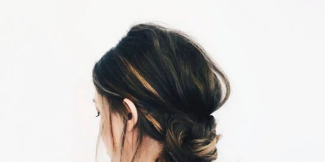 Το νέο cool hair trend θα σε κάνει να ξεχάσεις τις ατημέλητες γαλλικές πλεξίδες!