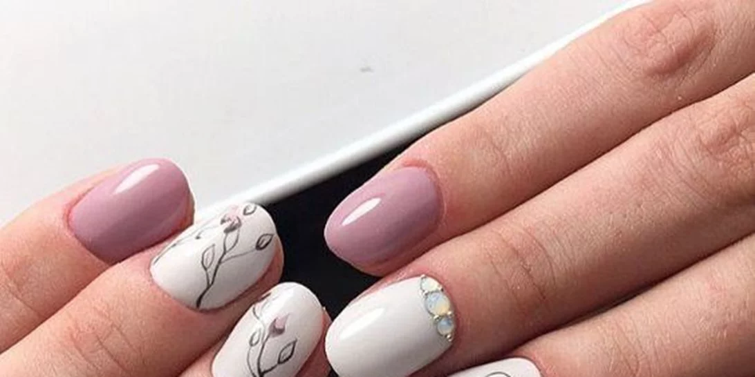 Νύχια Άνοιξη 2017: Τα καλύτερα χρώματα και σχέδια της σεζόν