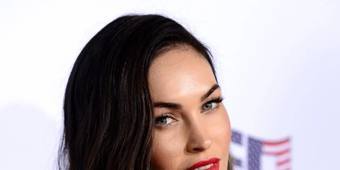 Η Megan Fox μόλις δημοσίευσε την πρώτη φωτογραφία με τα 3 παιδιά της!