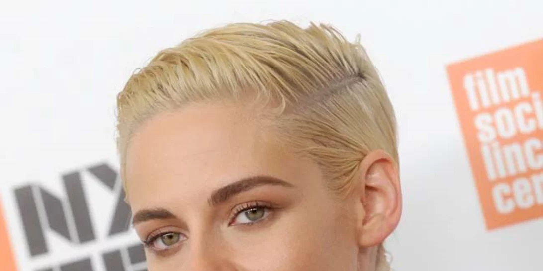 Kristen Stewart: "Το κοινό ήταν ο εχθρός μου όταν ήμουν με τον Robert Pattinson"