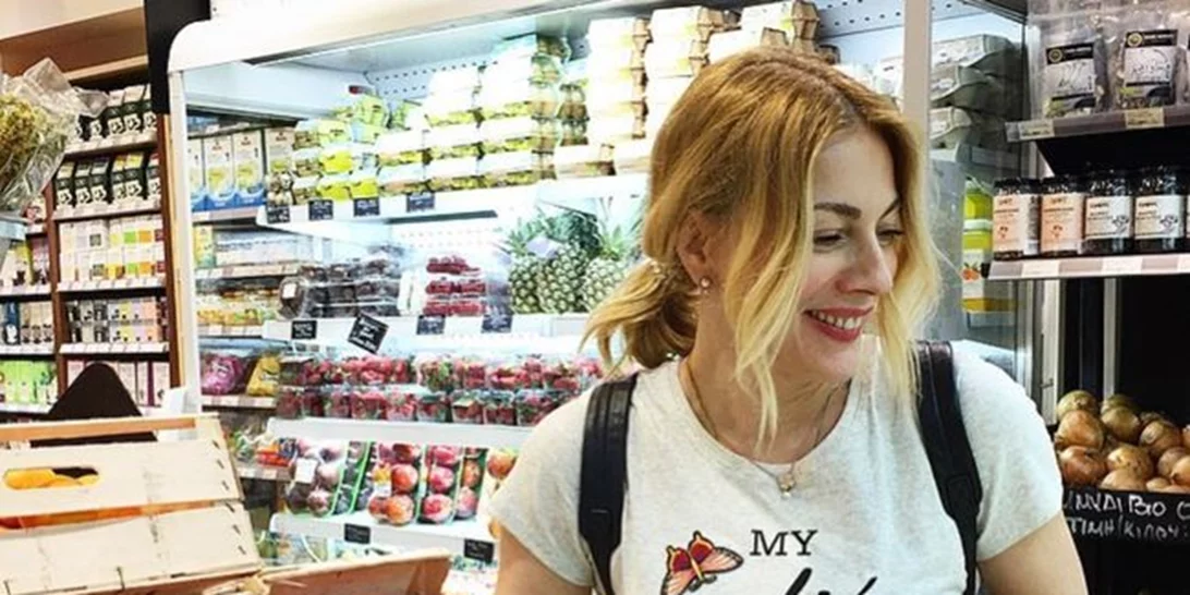 Σμαράγδα Καρύδη: Κρεμάστηκε ανάποδα για χάρη της Μπαλατσινού