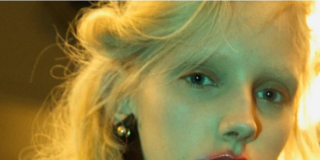 Το snogging trend θα σε κάνει να δείχνεις σέξι, ακόμα και αν δε το πιστεύεις