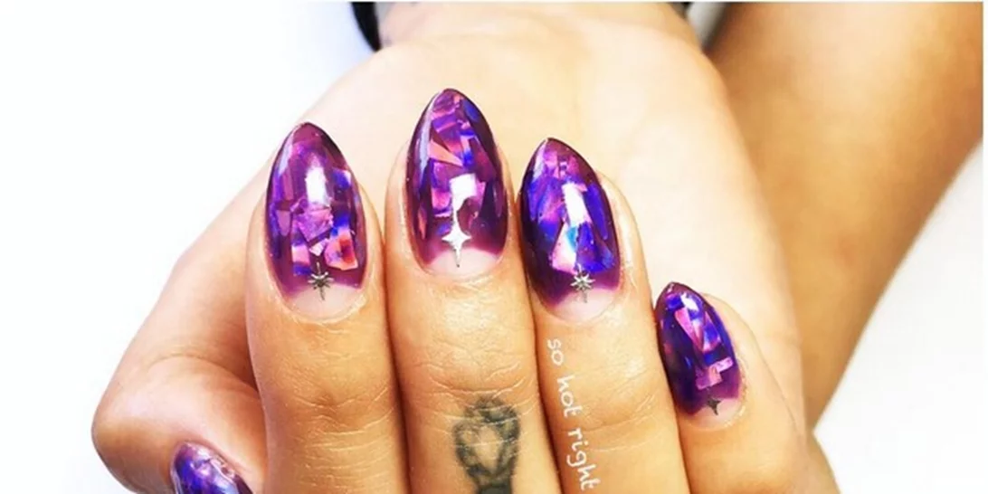 Νύχια που μοιάζουν με κόσμημα: Δες την τάση και πώς να την υιοθετήσεις