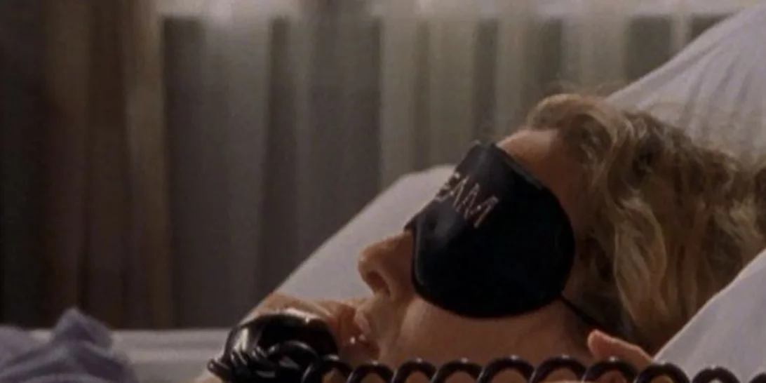 Ποια είναι τα 2 πράγματα που δεν πρέπει να κάνεις όταν ξυπνάς μέσα στη νύχτα