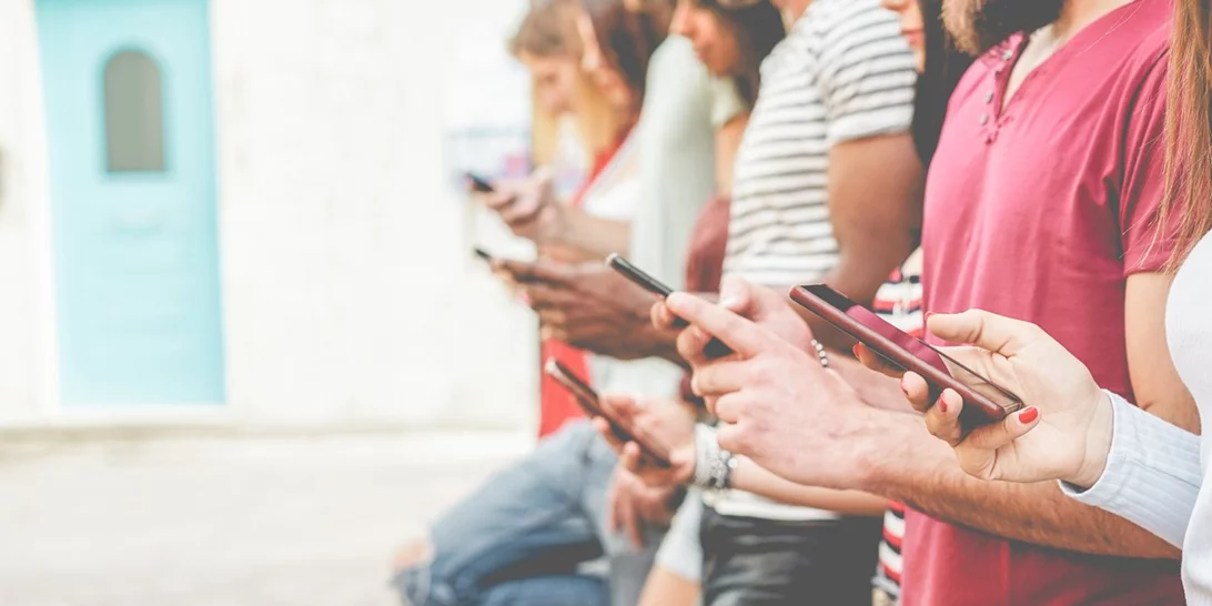 Είναι ο κατάλληλος; Το instagram προφίλ του θα σου δώσει την απάντηση