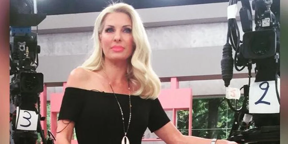 Ελένη Μενεγάκη: Βρήκαμε τι φόρεσε σήμερα στην εκπομπή της