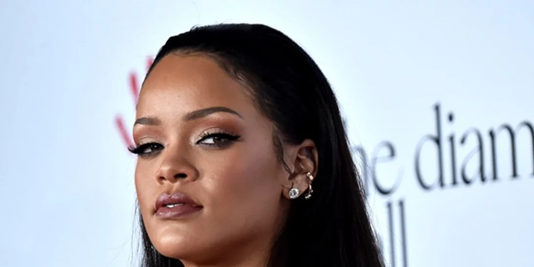 Rihanna: Έτσι ήταν σε παιδική ηλικία!