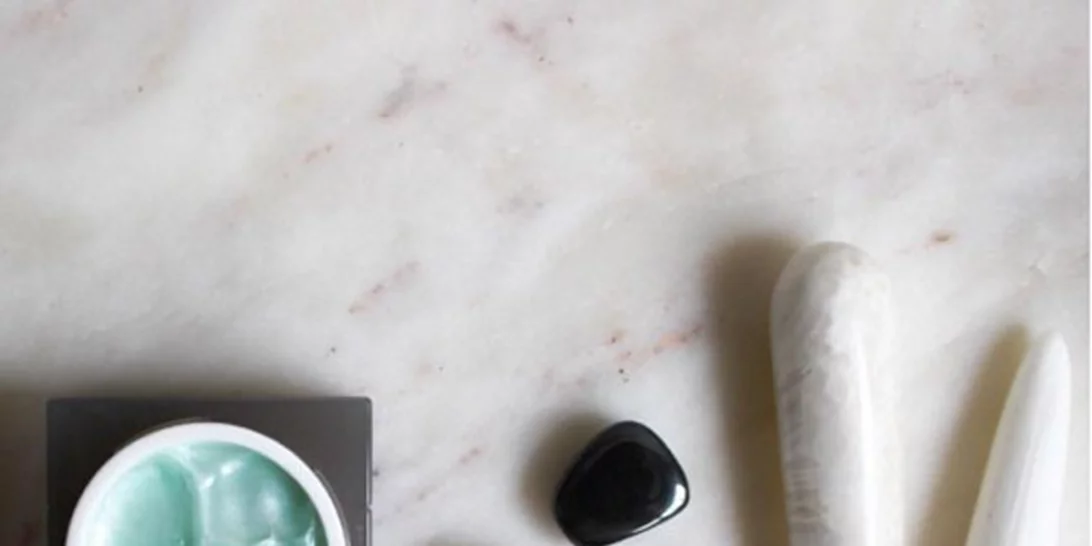 Είναι οι πολύτιμοι λίθοι το μυστικό για καλύτερο δέρμα;