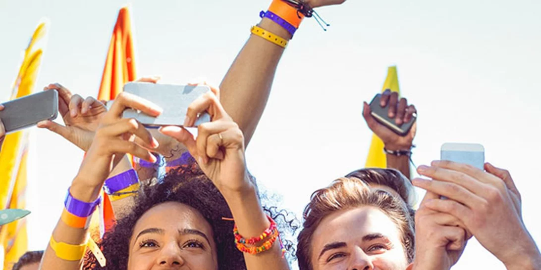 Αυτό το app, με μία μόνο photo, σου βρίσκει τον άγνωστο που θες στο Facebook