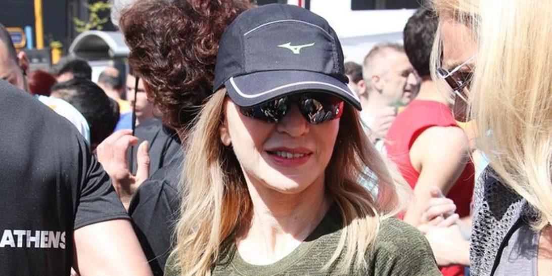 Έλλη Στάη: Δες την με sport look και εφαρμοστό κολάν