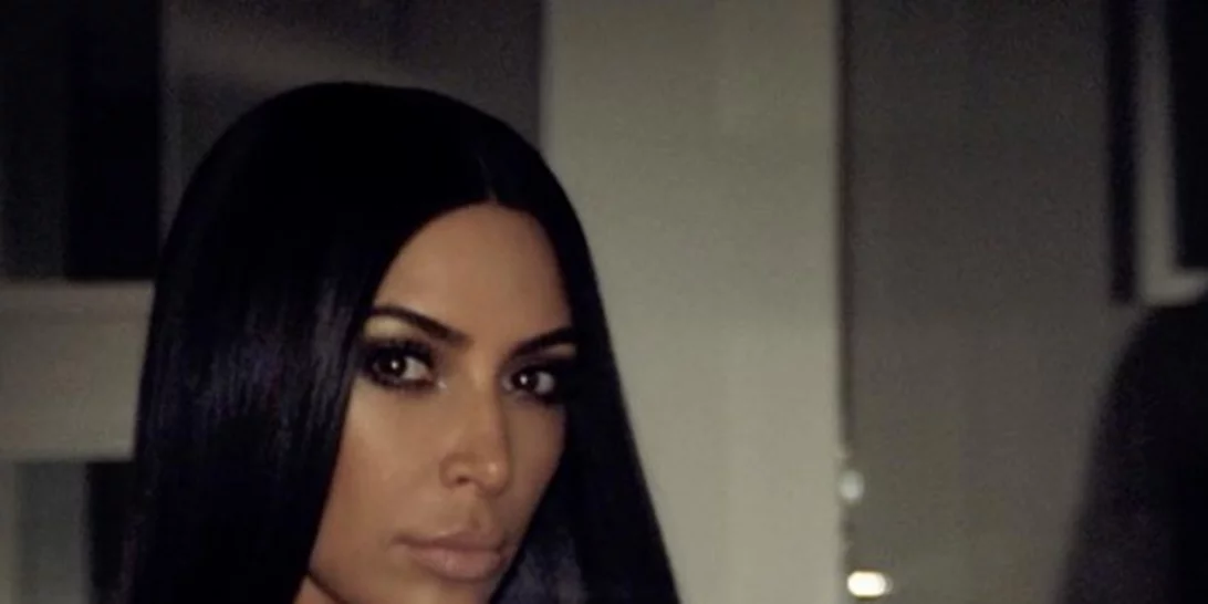 Kim Kardashian: Έτσι είναι το σώμα της χωρίς ίχνος photoshop!